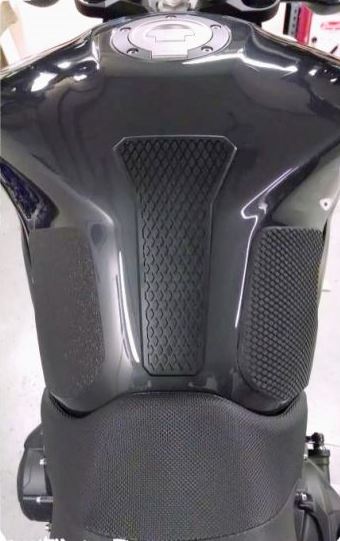 TechSpec Tank Grip Pads Center Tank Protector 2 -Old Stock TechSpec Tank Grip Pads Center Tank Protector 2 -Old Stock